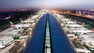 Panamá en Directo | “Cierres aéreos en el Golfo dejan a miles sin poder viajar; Emiratos paga hospedaje”